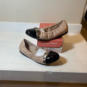 Easy Spirit Women's Kenna Flats Leather Slip On Shoes Sz 8 M